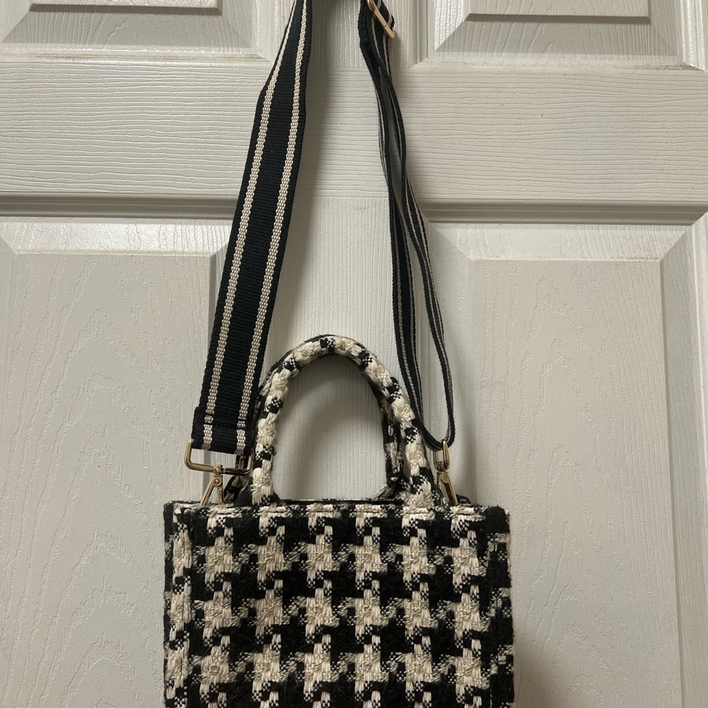 H&M Black and White Houndstooth Crossbody Bag